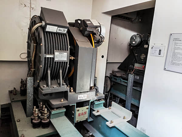 上海市仁恒河濱城3期電梯減震器效果好，電梯噪音問題整改完畢